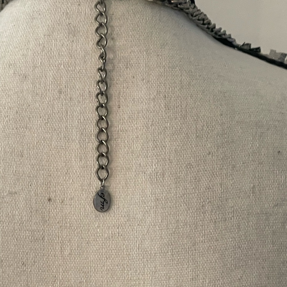 Unique silver tone necklace with chains! - Picture 6 of 6